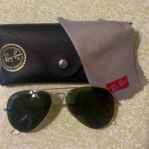 Ray-Ban Aviators.